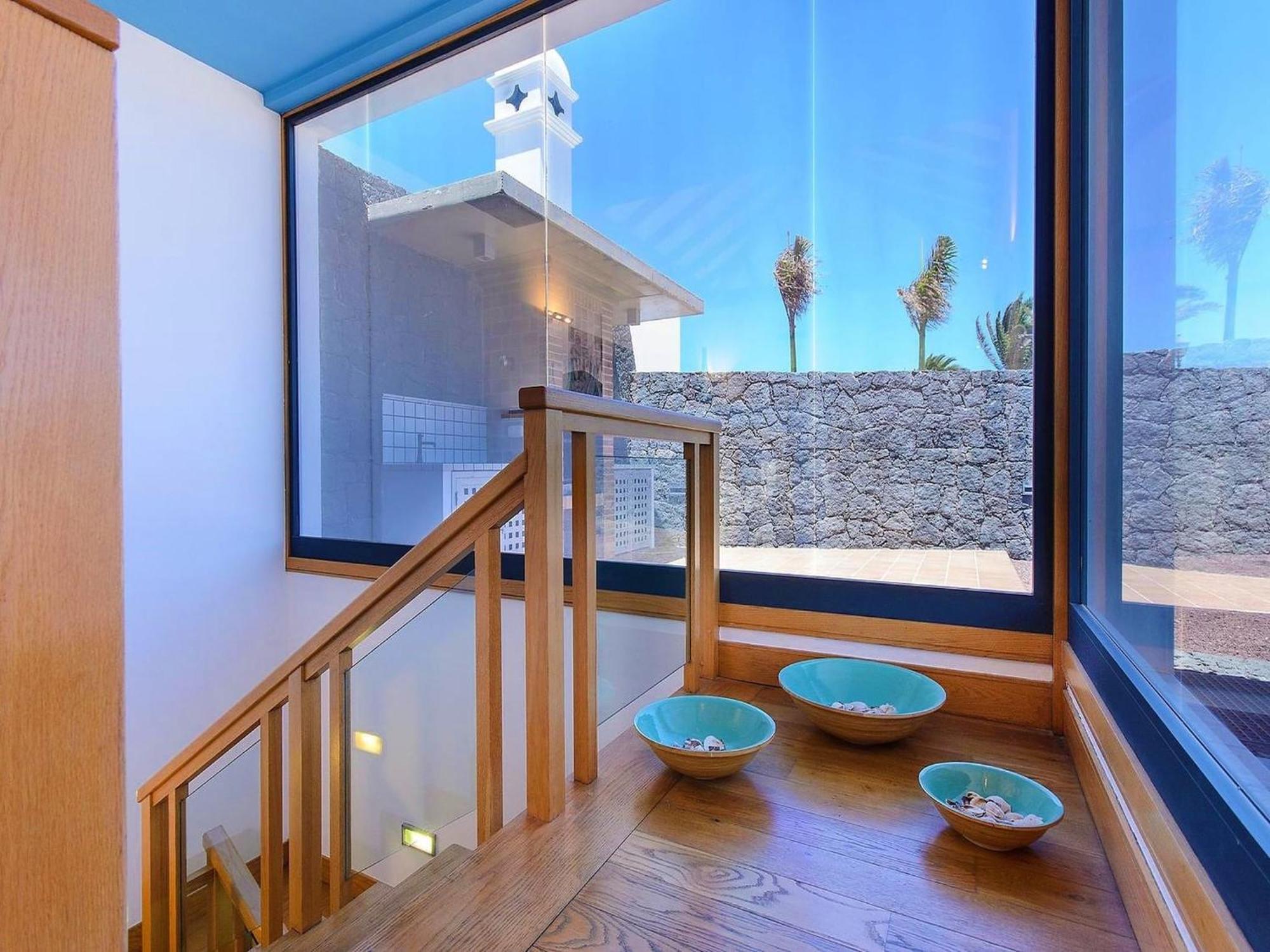 Beautiful In With Pool Holiday home