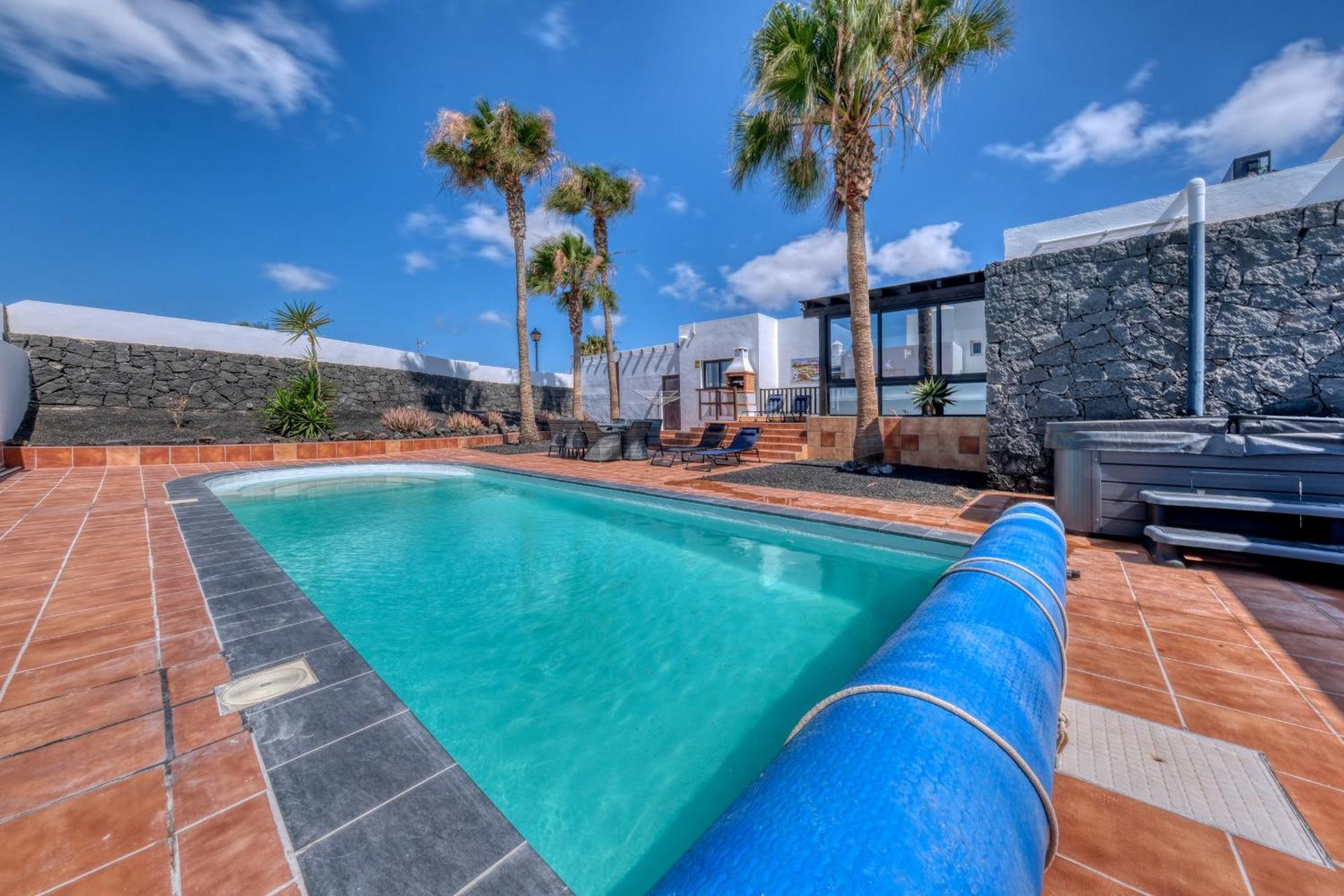 Salaria - Jacuzzi And Private Pool Villa *