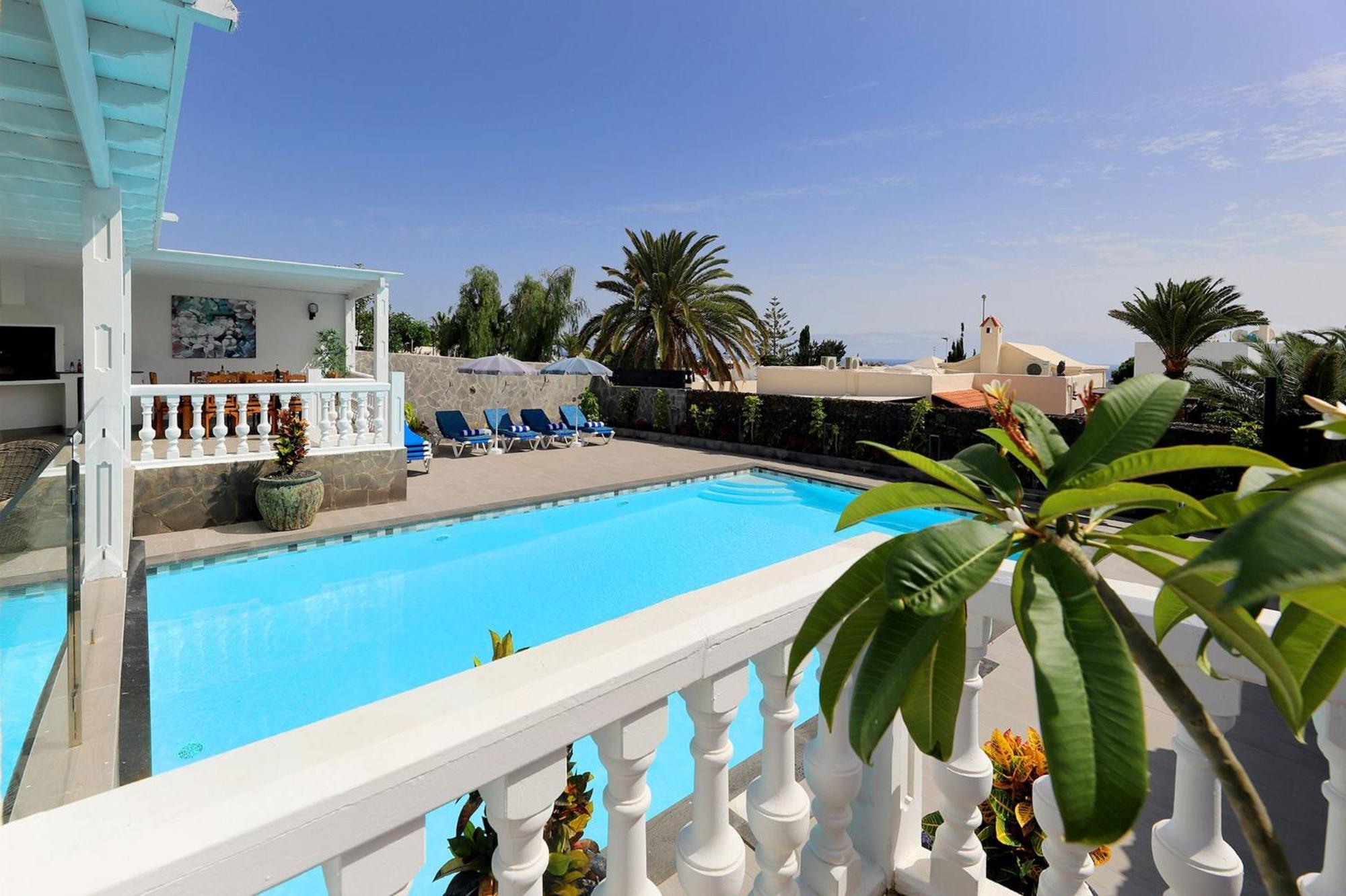 Graceful 5 Bedrooms Vega Del Carmen Distant Sea Views * Puerto del Carmen (Lanzarote)