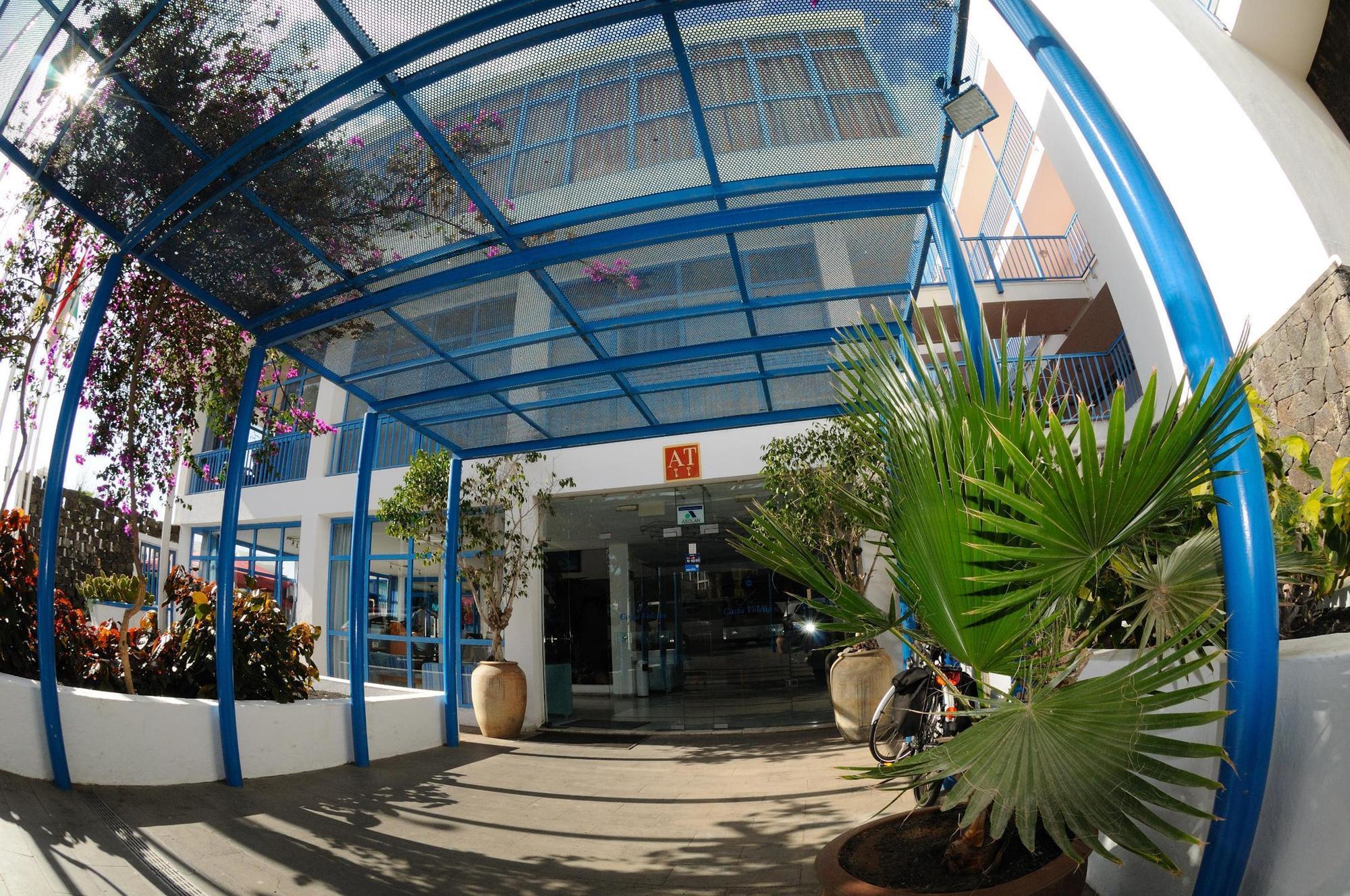 Hotel Costa Volcan And 2*