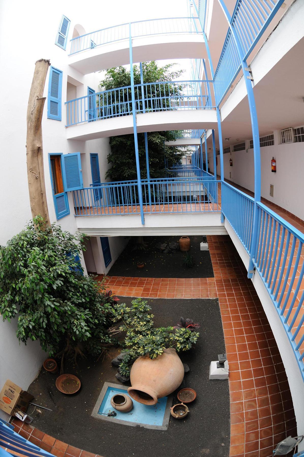 Hotel Costa Volcan And Puerto del Carmen (Lanzarote)
