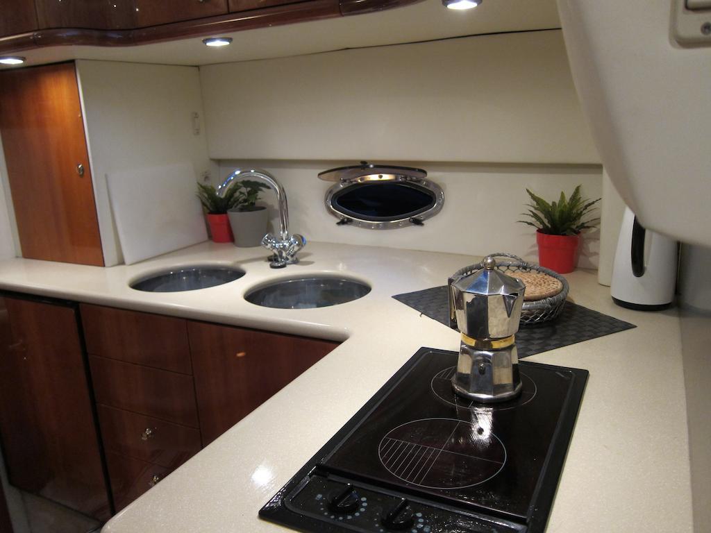 Lanzarote Yacht