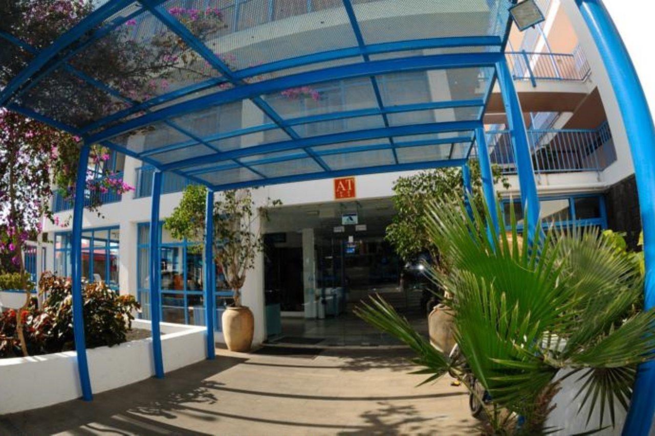 Costa Volcan & 2*