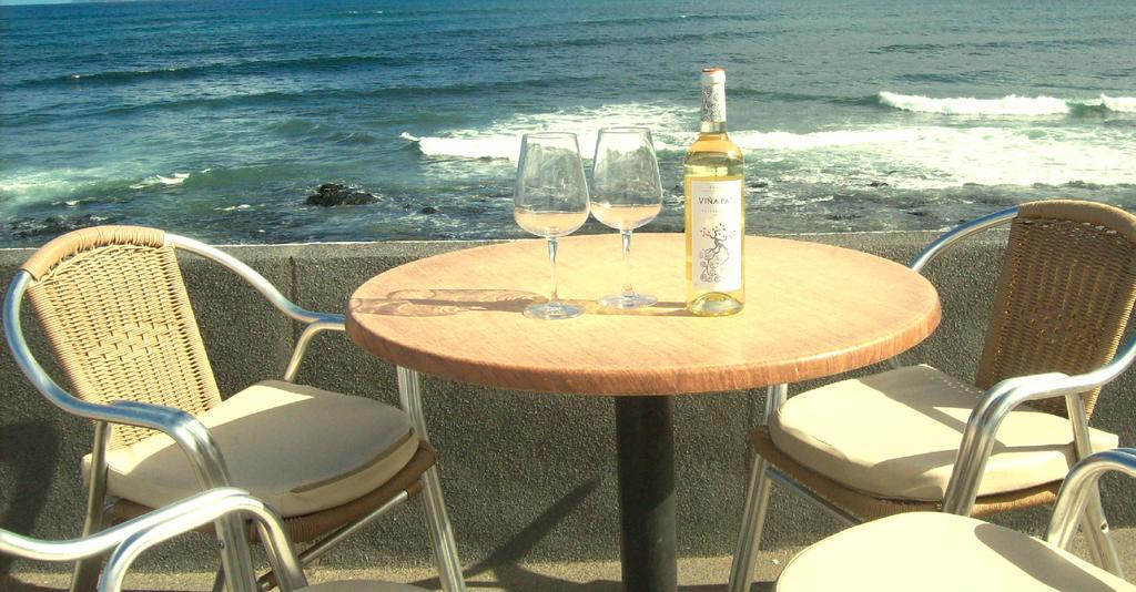 Apartment Absolute Beachfront Famara