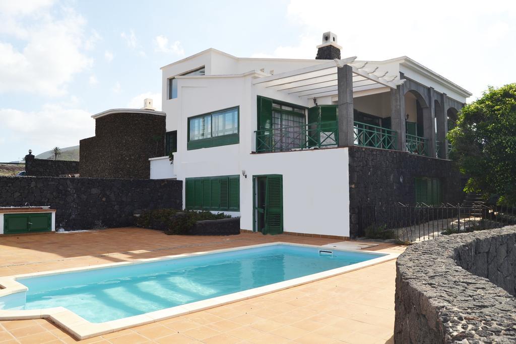 Vista Timanfaya Villa