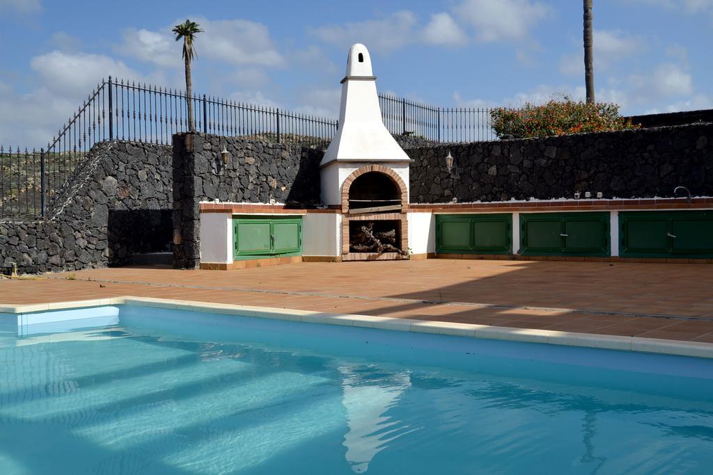 Vista Timanfaya Villa *