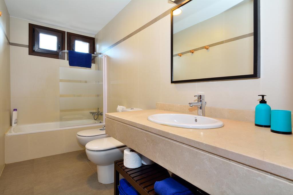 Doramas 3 Bedrooms Share Pool Wifi Villa *