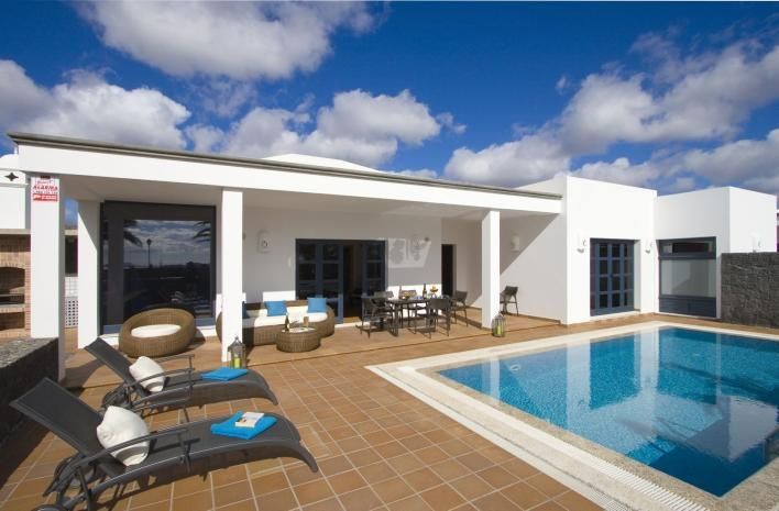 Mamma Mia Villa *
