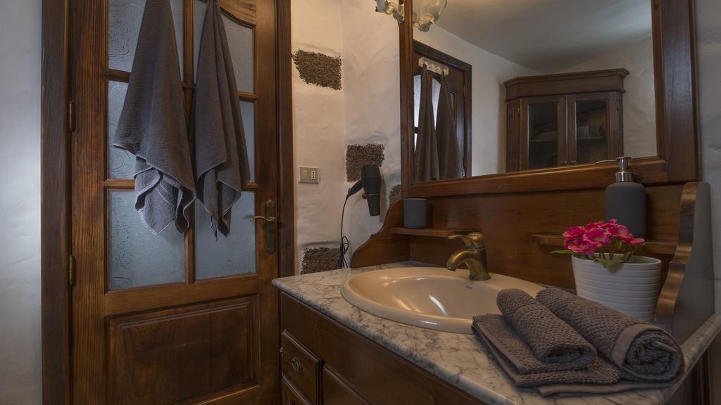 With Amazing Views, Jacuzzi And Private Pool Сasa de vacaciones
