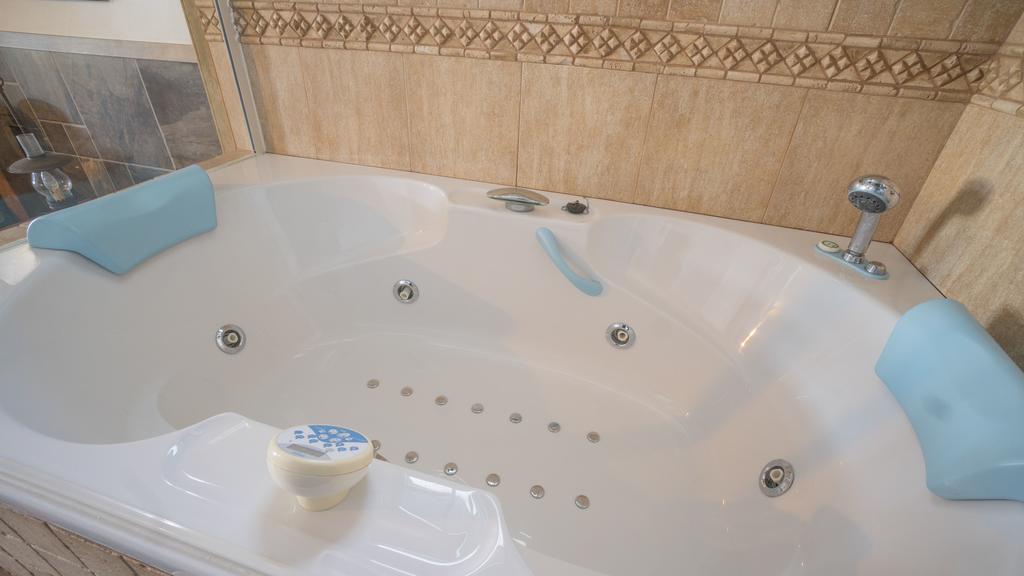 With Amazing Views, Jacuzzi And Private Pool