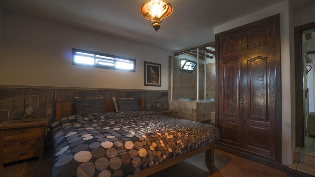 Сasa de vacaciones With Amazing Views, Jacuzzi And Private Pool San Bartolomé