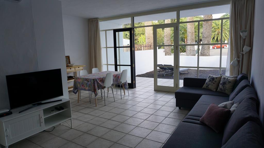 La Plaza De Apartamento Haría