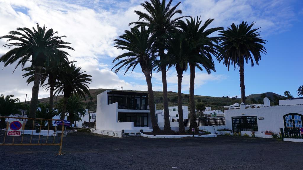 La Plaza De * Haría