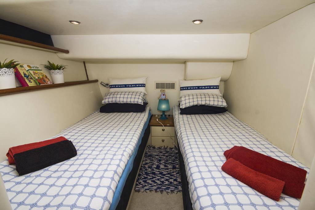 Lanzarote Yacht Hotel en barco *