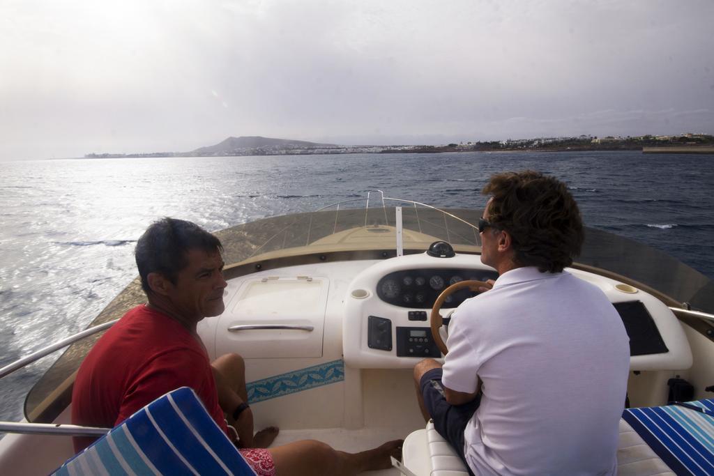 Lanzarote Yacht *