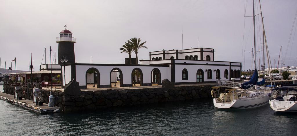 Lanzarote Yacht * Playa Blanca (Lanzarote)