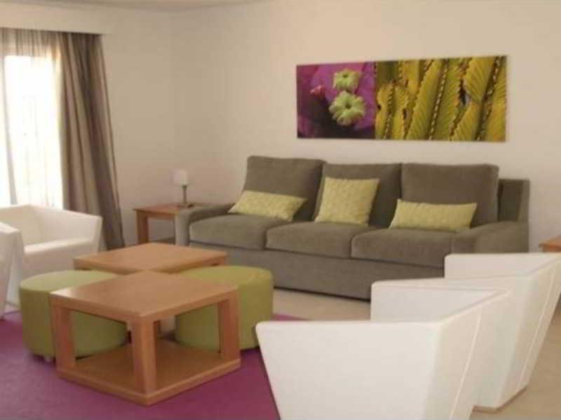 Aparthotel Jardines Del Sol