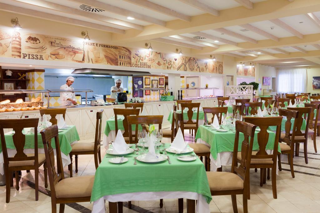 Gran Castillo Tagoro Family&fun Playa Blanca (Lanzarote)