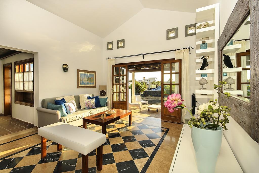Holiday home Charcones *