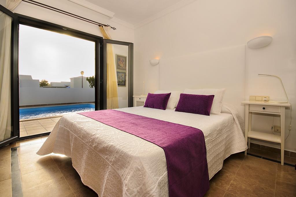 Charcones Holiday home *