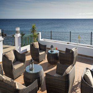 Blue Sea Apartment *