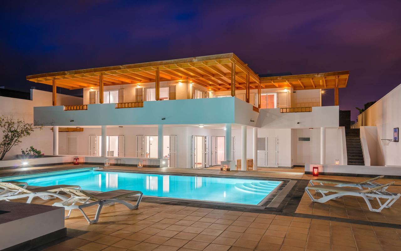 Dedalos - A Luxury Large With A Heated Pool In * Puerto Calero