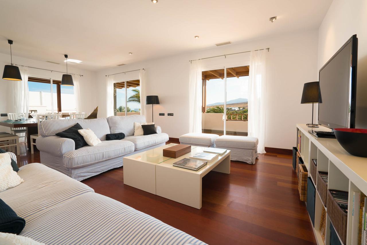 Dedalos - A Luxury Large With A Heated Pool In Villa