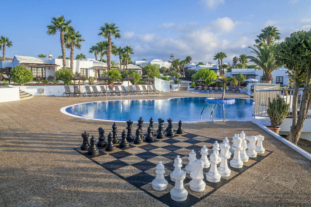 Jardines Del Sol Aparthotel 4*