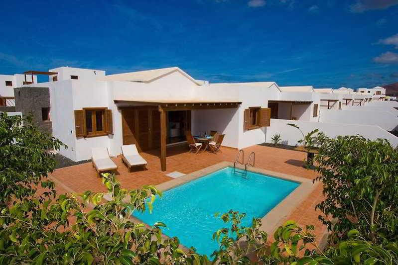 La Granja Hotel *