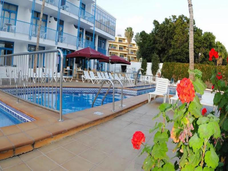 Costa Volcan And Hotel