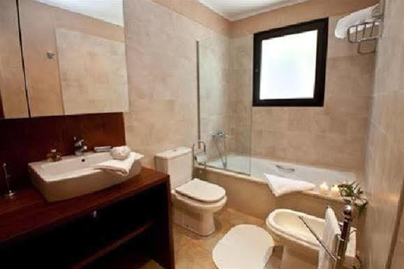 Villas Yaiza Village Hotel 2*
