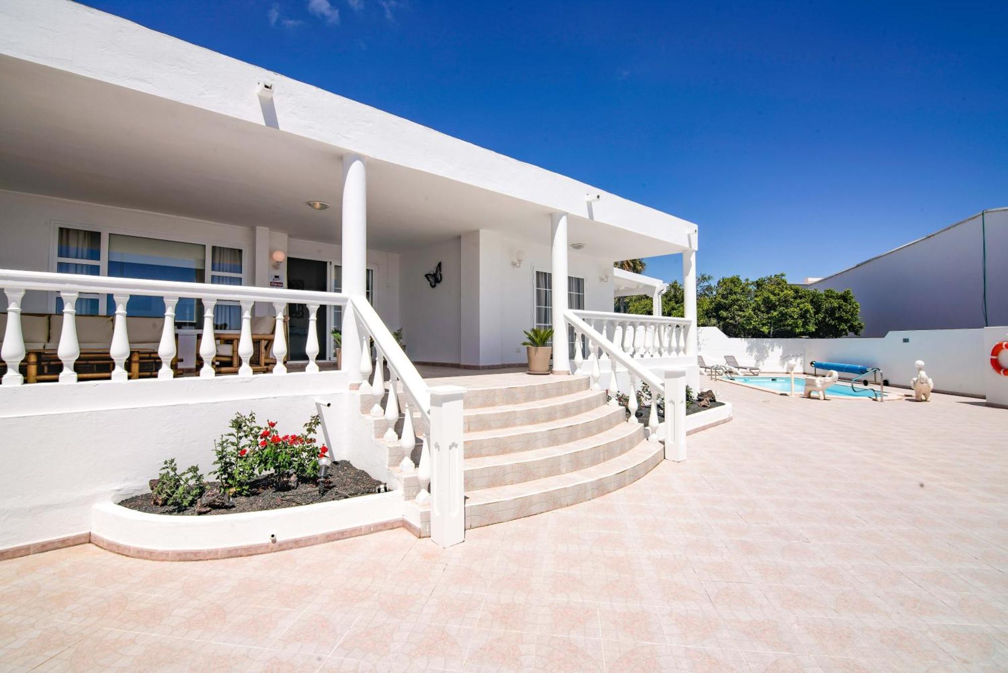 Villa Mariemne Vip Playa Honda (Lanzarote)