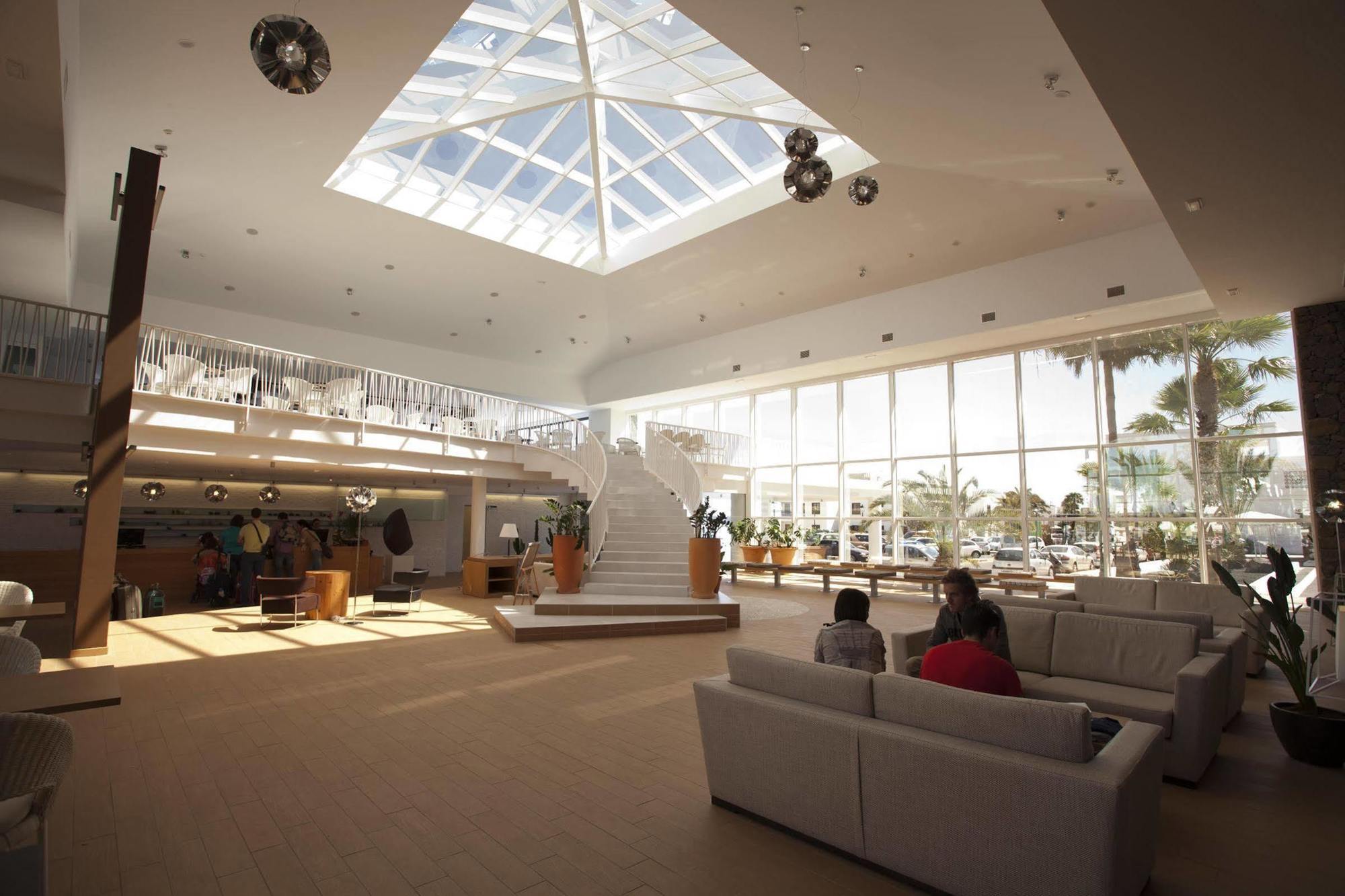 Hotel Be Live Experience Lanzarote 4*