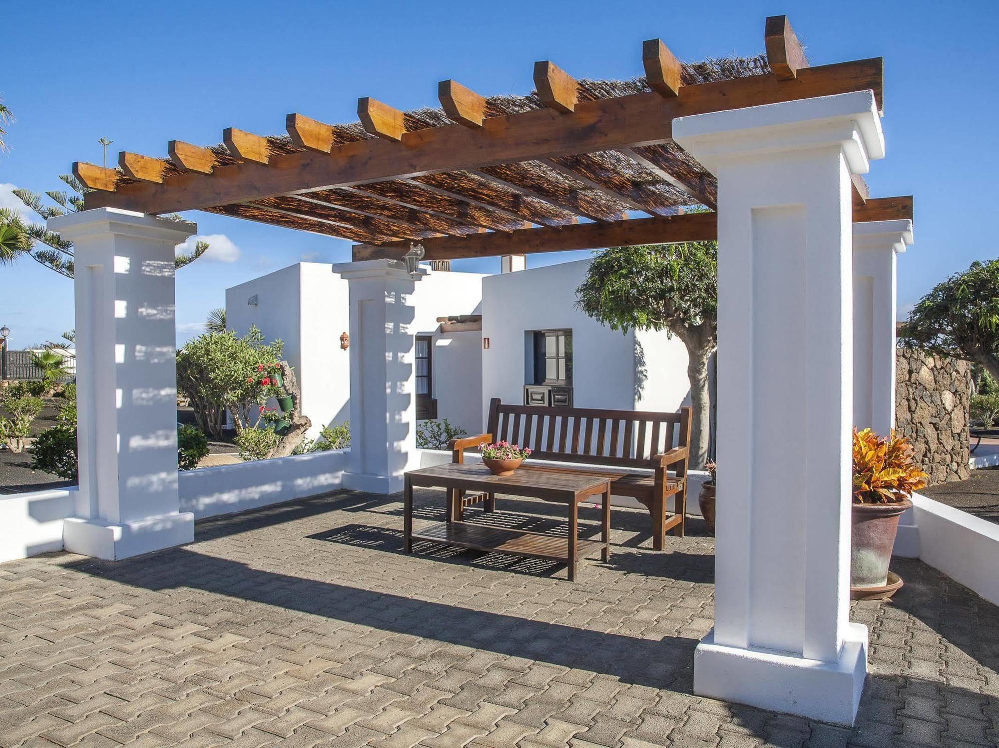 Jardines Del Sol Aparthotel Playa Blanca (Lanzarote)