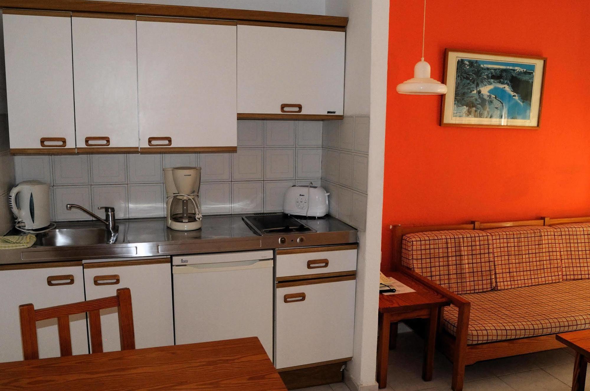 Costa Volcan And Hotel 2*