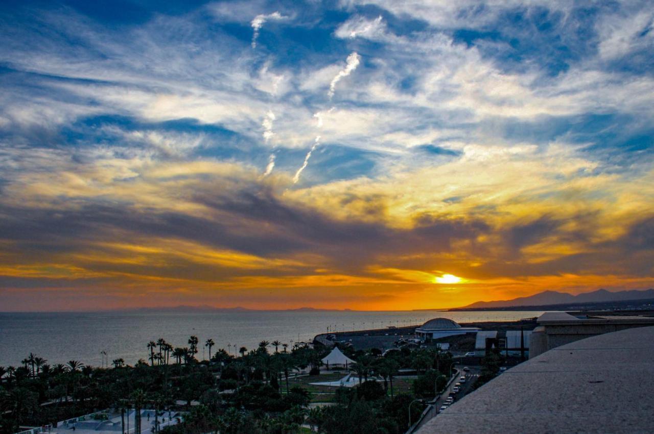Ocean View By Buenavilla Apartamento