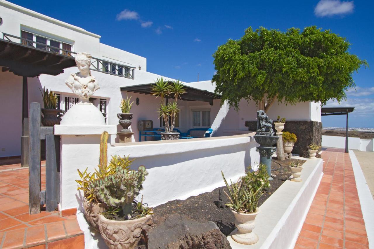Hostal O Pazo Da Xakina Tías