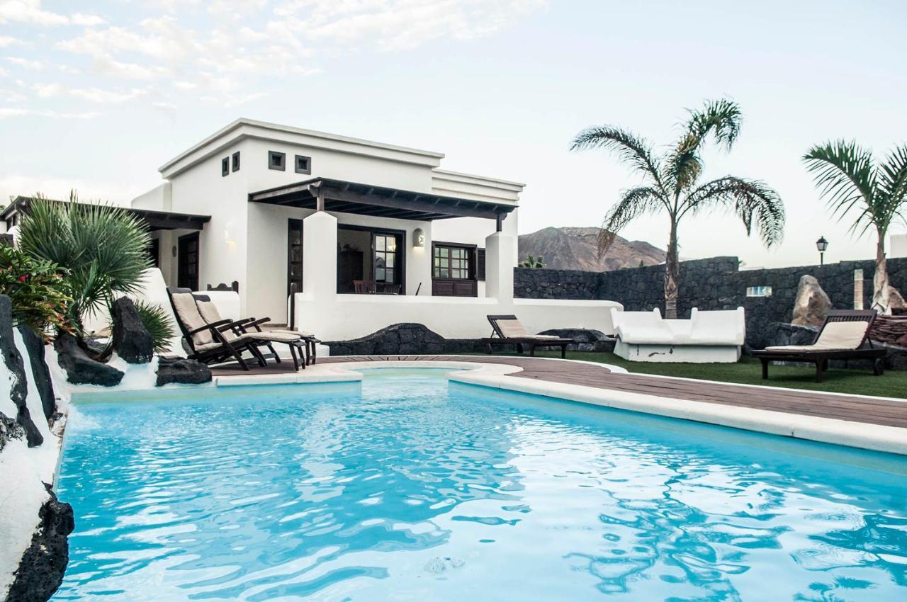 Eslanzarote Victoria, Heated Pool, Super Wifi, Sat Tv Villa