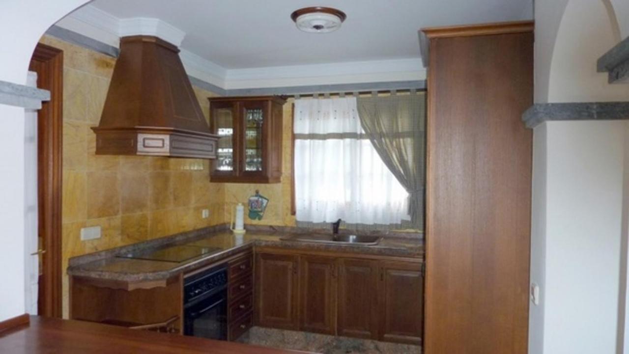 Villa Eslanzarote Victoria, Heated Pool, Super Wifi, Sat Tv
