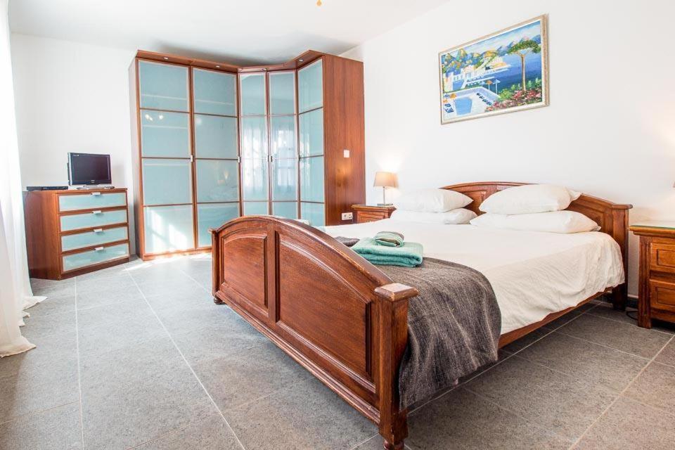 Playa Blanca Sleeps 12 Pool Wifi Villa Playa Blanca (Lanzarote)