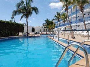 Hotel Costa Volcan And