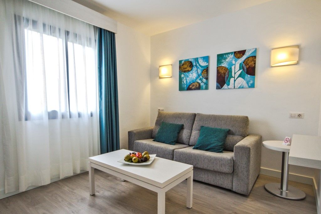 Thb Flora Hotel 3*