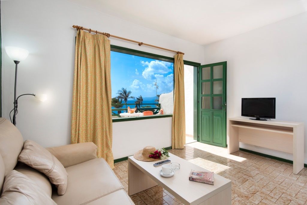Apartahotel Rocas Blancas 2*