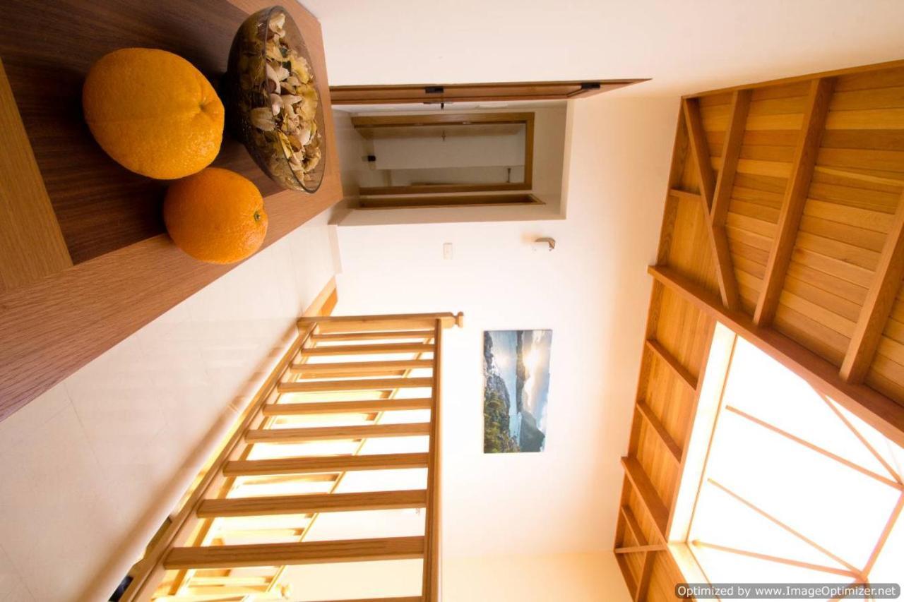 44 Sea Views, Pool,games,hot Tub, Office With Computer+ Wifi Villa Playa Blanca (Lanzarote)