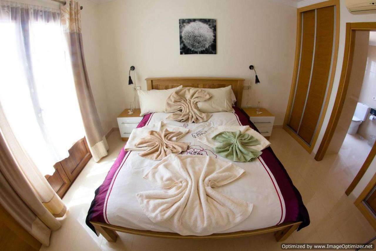 44 Sea Views, Pool,games,hot Tub, Office With Computer+ Wifi *