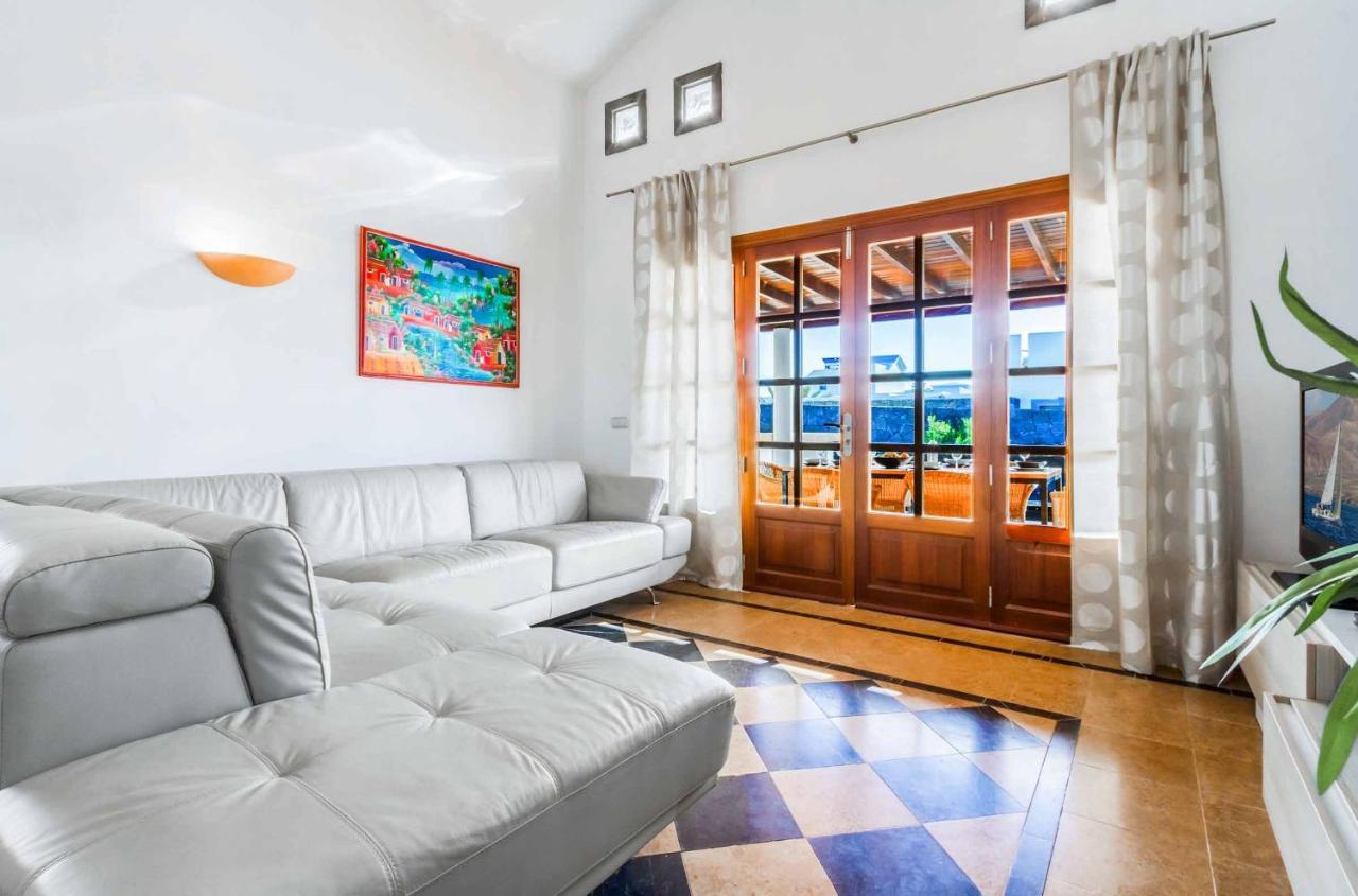 Villa Argentina *