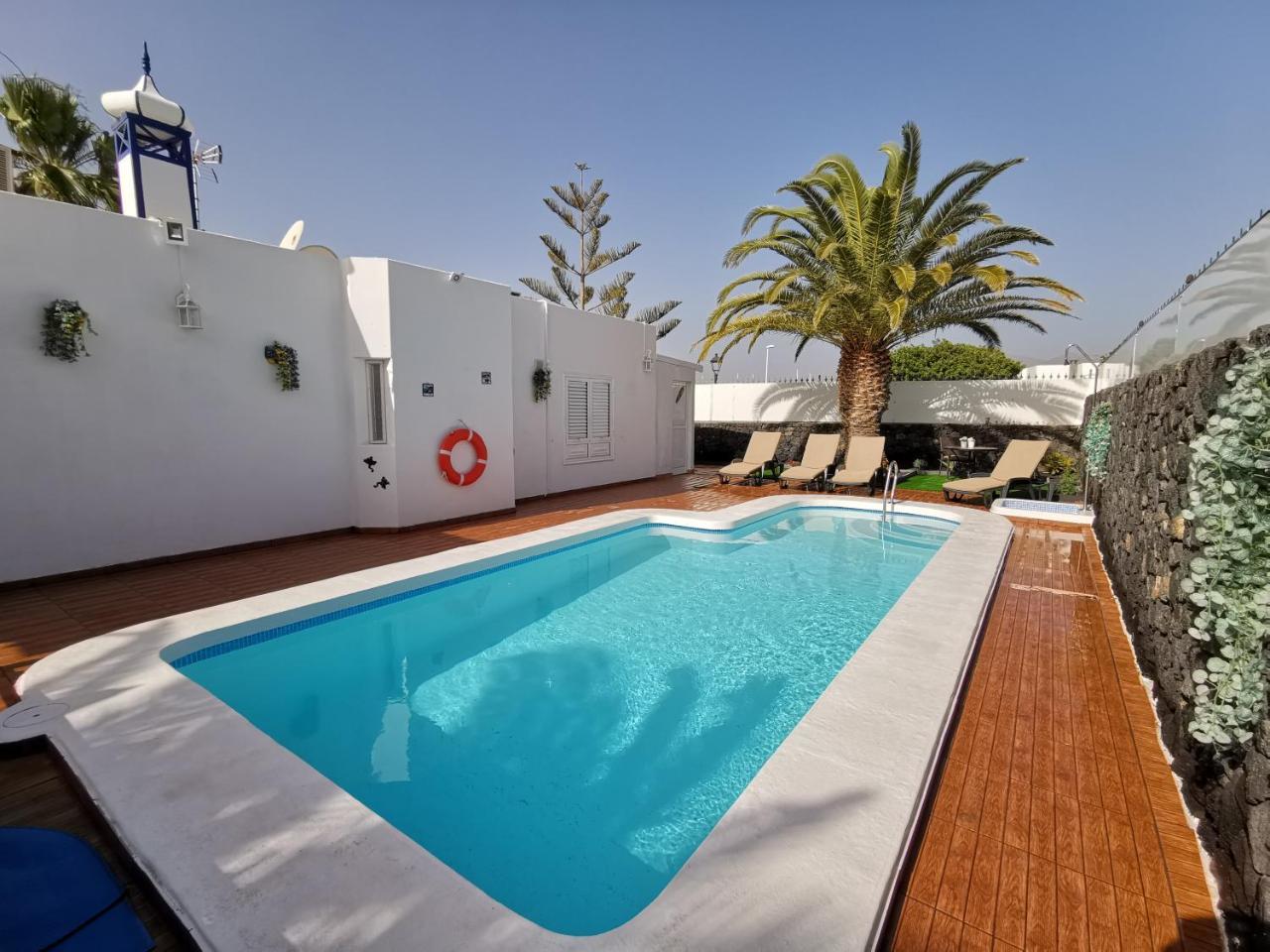 Oliveira By Buenavilla * Puerto del Carmen (Lanzarote)