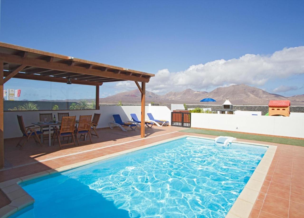 Faina * Playa Blanca (Lanzarote)