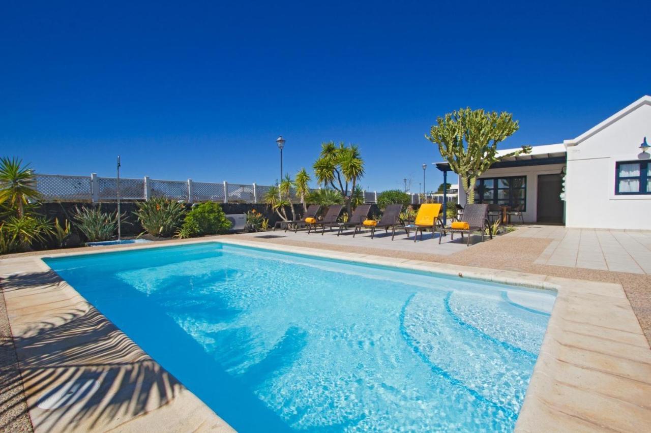 Oleander Villa