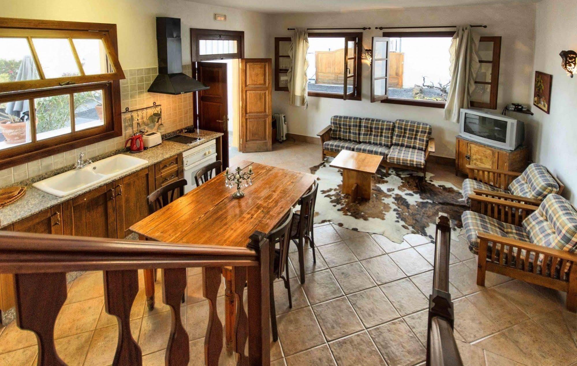 Casa Lola Y Juan Hotel